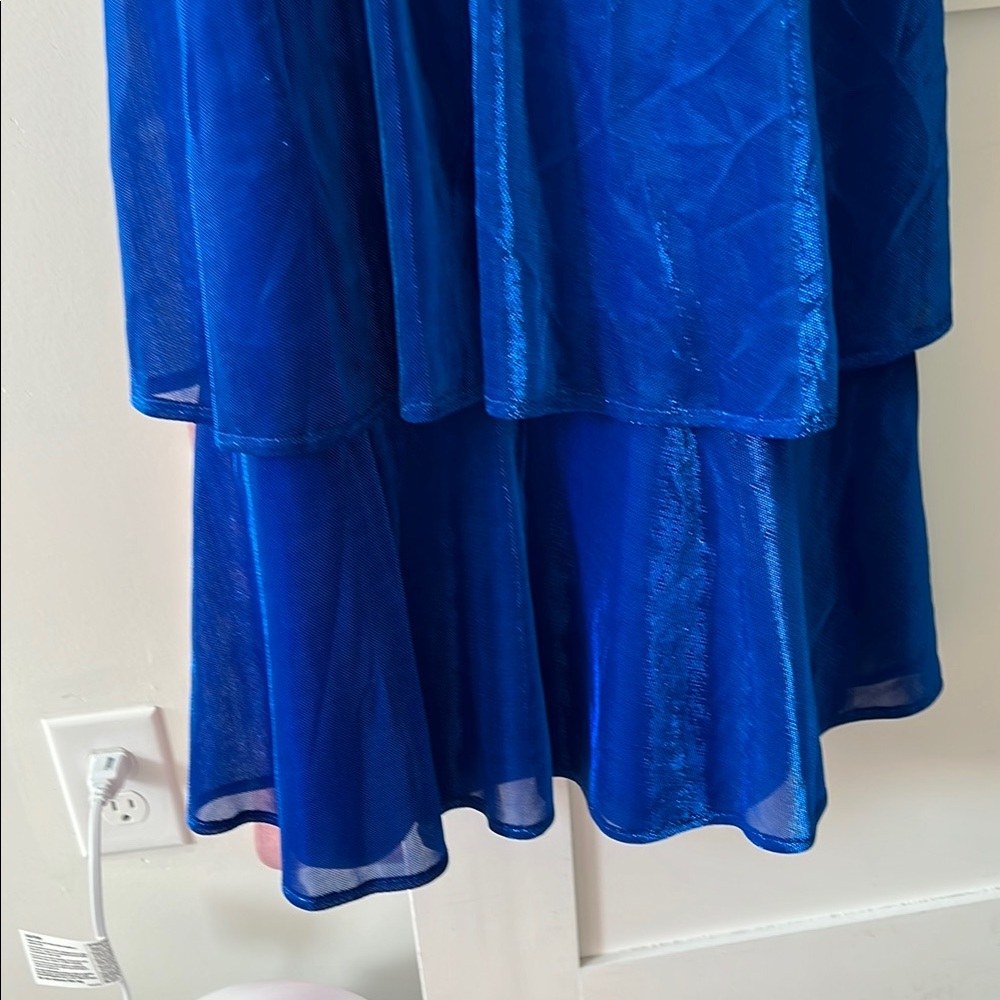 Elegant Blue Tiered Maxi Dress - Picture 6 of 8
